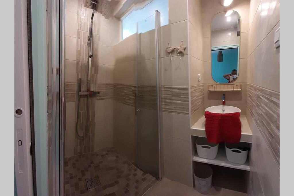 16 Rdc Maison 2Ch-2Sdb-2Wc 6 Personnes Les Gites Bigoudens Ploneour-Lanvern Luaran gambar
